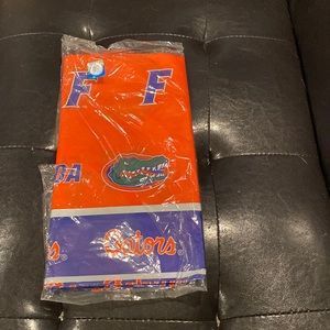 NWT Florida Gators Blue and Orange Plastic Table Cover